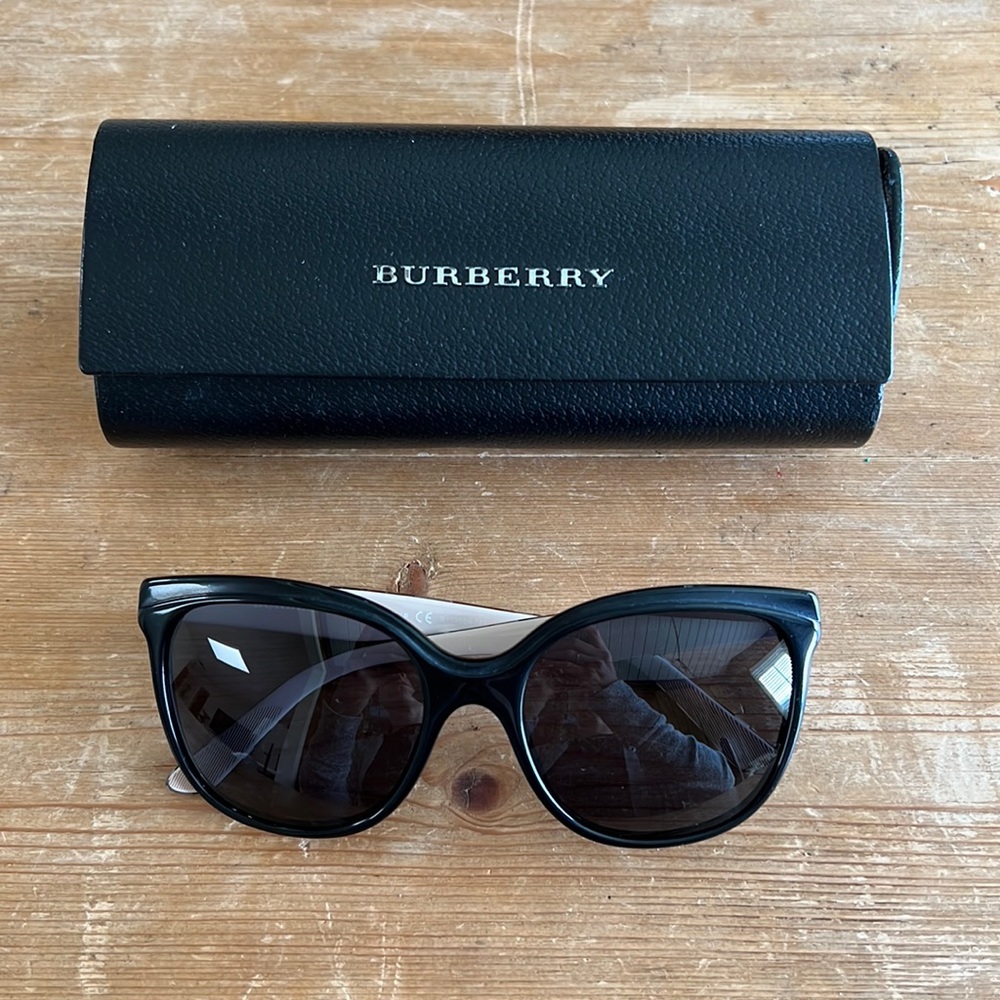 Burberry Black Cat-Eye Sunglasses with Case